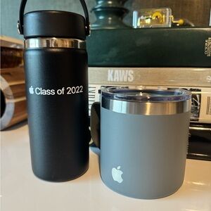 Apple employee- Hydro flask & Sunscope